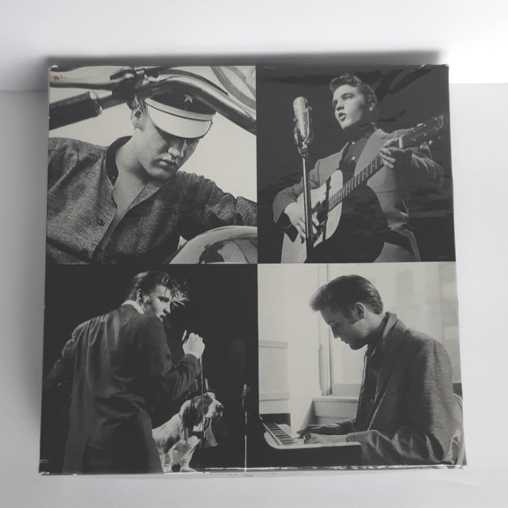 12 Elvis note cards and 12 envelopes